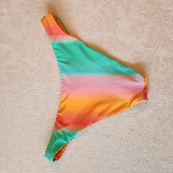 Nocturnal Bikini Bottom - Picture 2 of 6